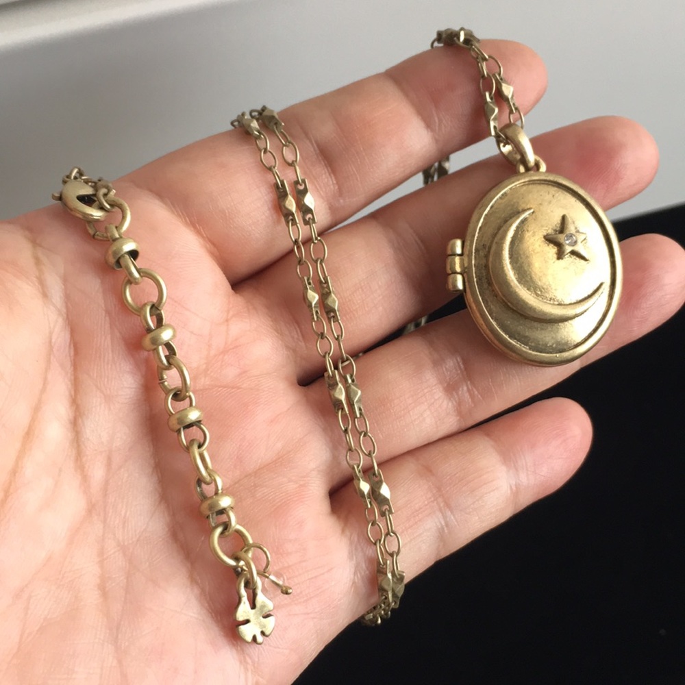 🖤Lucky brand💕locket pendant necklace